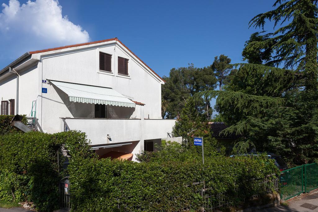 Apartment Pejnovic Malinska Exterior photo